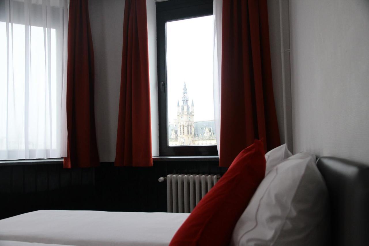 Hotel De Spiegel Sint-Niklaas Bagian luar foto